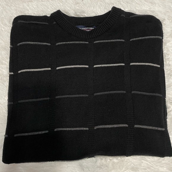 RoundTree & Yorke Crewneck Sweatshirt | Black with Stripes | Medium - Picture 4 of 11